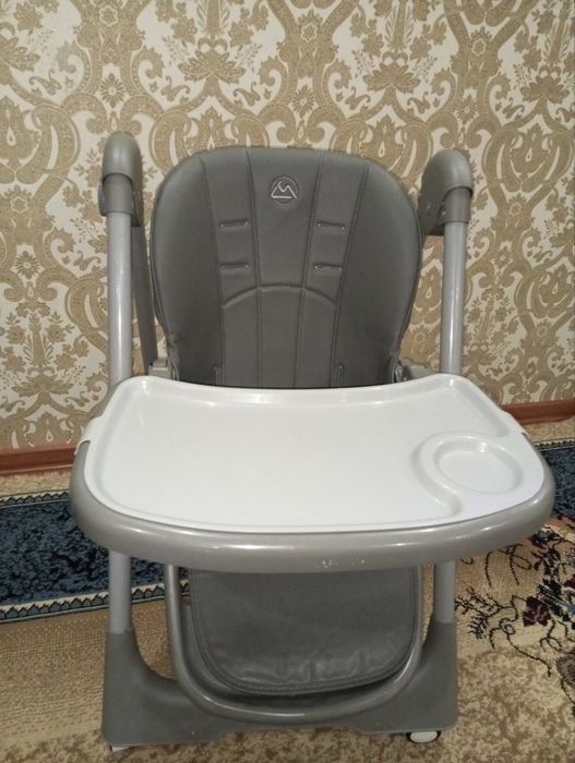 Овқатланиш стули! Холати яхши. Тоза, поакиза ишлатилган.