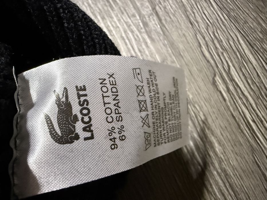 Caciula Fes Lacoste noua/new unisex