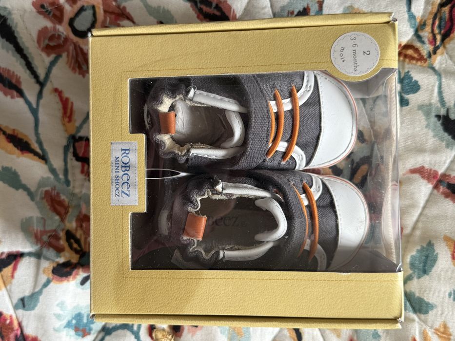 Есенн бебешки обувчици 3-6м