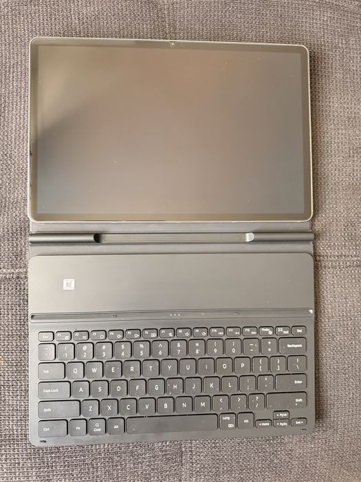 Samsung Tab S8+ 12,4” ca nouă + Keyboard Cover, S Pen, Pachet complet