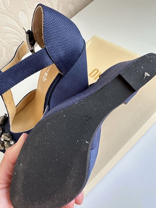 Женская обувь туфли