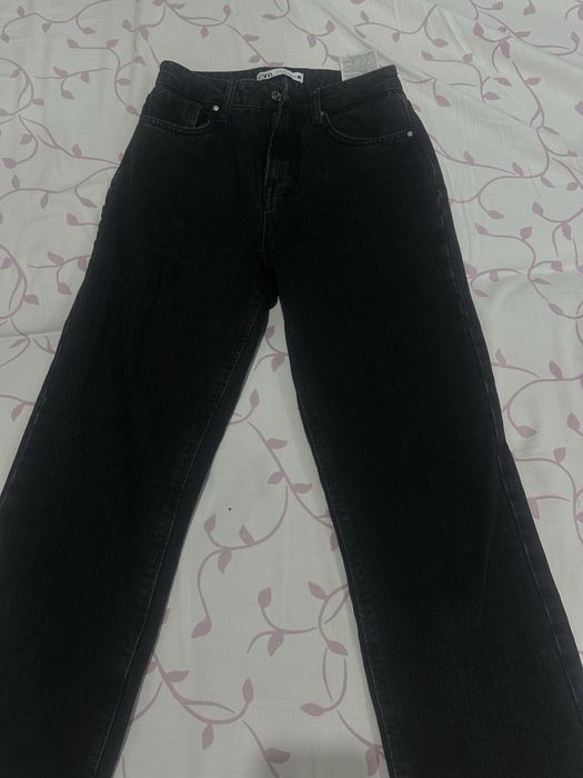 Чёрные джинсы Zara