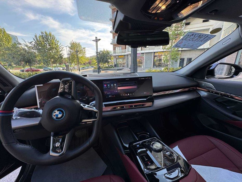 Bmw i5 40L M pocket