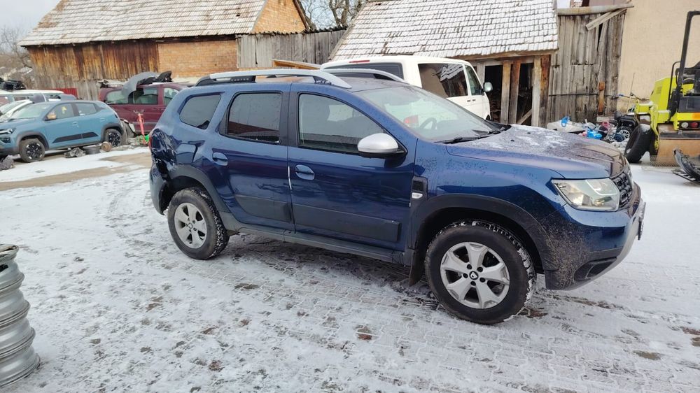 Vând Dacia Duster avariat an 2018 16 benzina 4x2 32000 km