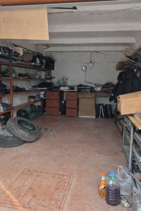 Гараж в Каскелене