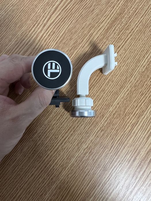 Suport telefon magnetic Dacia Logan III, Sandero III