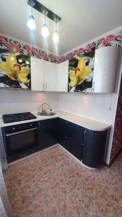 Продам 2 ух.комн кв район СОКОЛ.