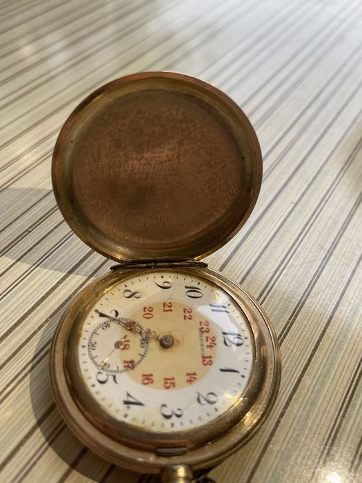 Tilla Chontak Antikvar Soat 1851 yil Shvitsaryada ishlab chiqazilgan