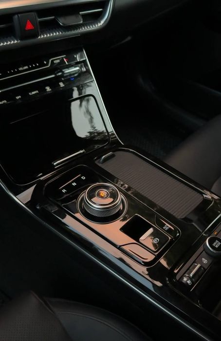 Kia k5 6-poz Srochno sotiladi!