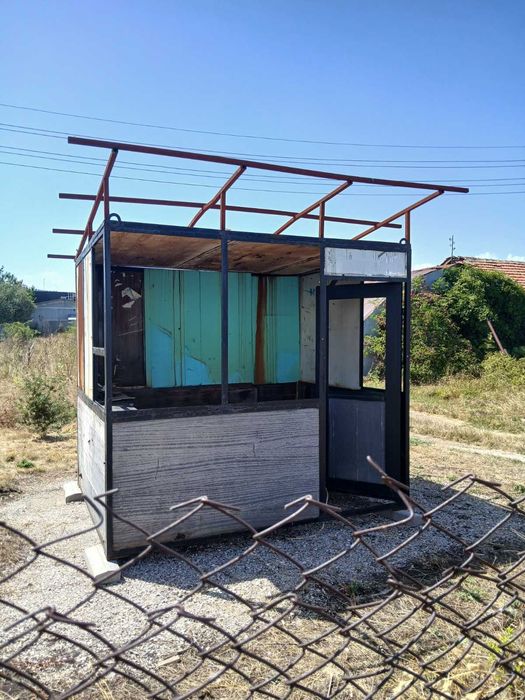 Продавам павилион