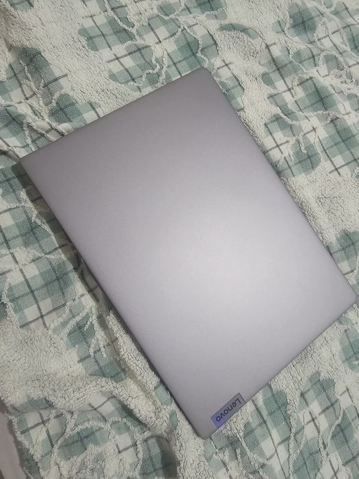 Продам ноутбук новый