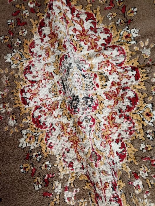 Продам ковры может кому надо