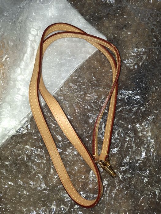 Geanta Louis Vuitton Alma