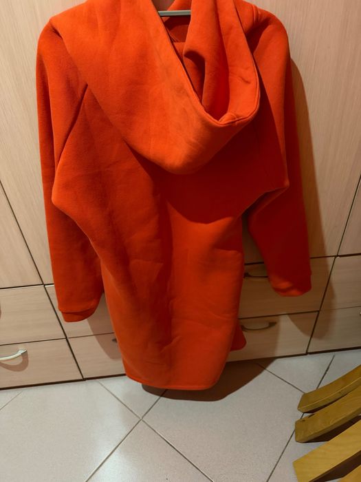 Рокля с дълъг ръкав М размер