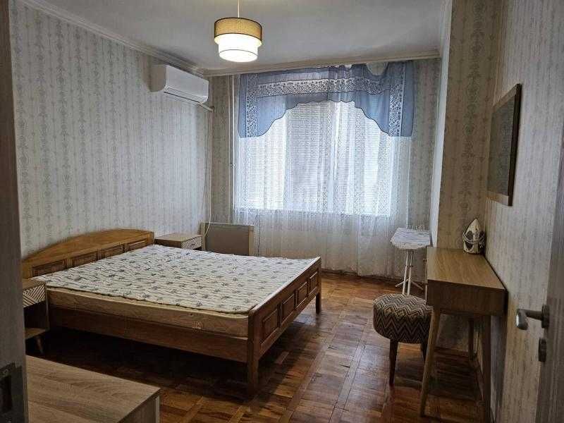 Дава се под наем Двустаен апартамент в Бургас, Славейков - 52 кв.м за 408 € - Снимка #5