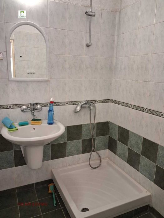 Голям двустаен апартамент