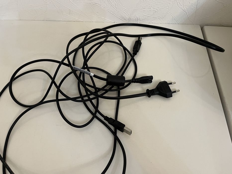 Принтер HP DeskJet 2320