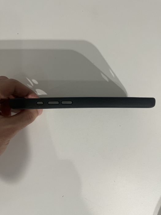 Чехол для iPhone 16 pro max кожа с металлом magSafe