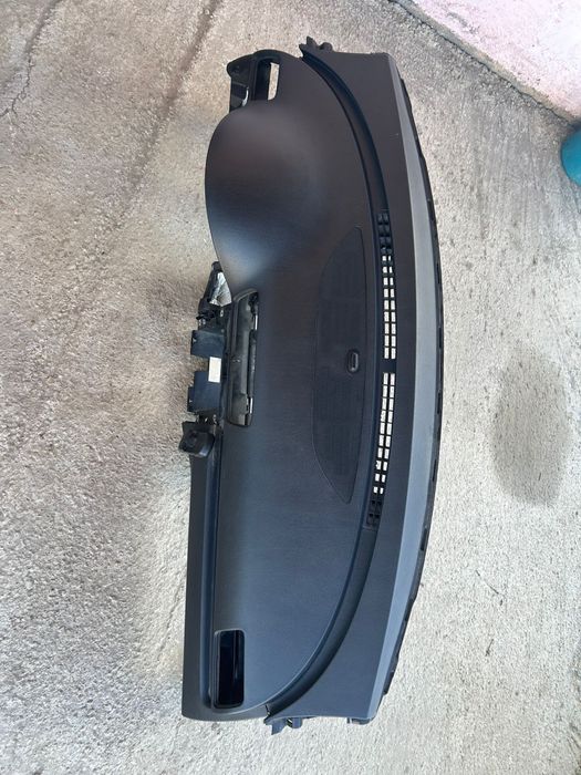 Plansa De Bord VW Passat B7. CC 2010-2014. Volan stanga