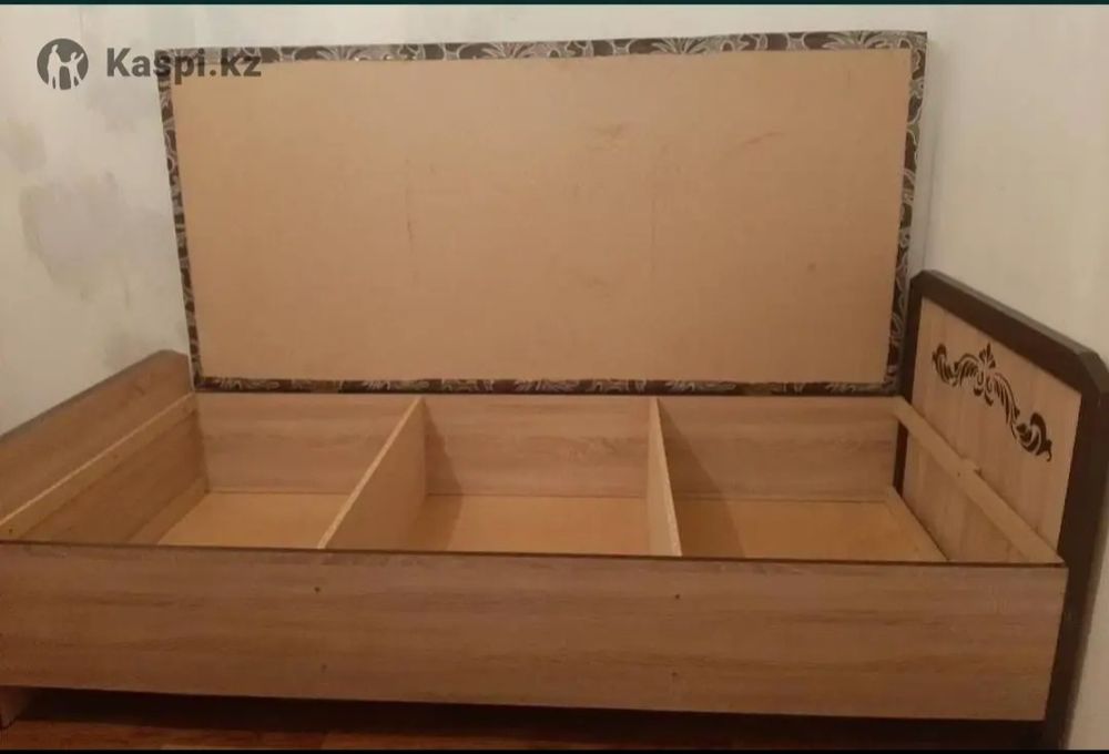 Кровать 2 штуки Срочно !