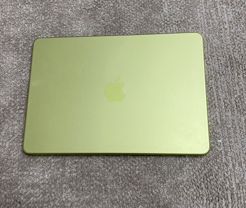 Macbook neo 13 и планшет продается