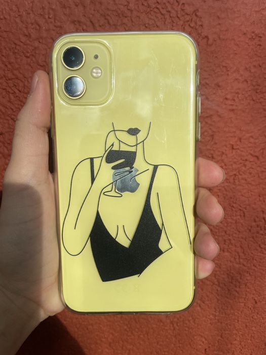 Iphone 11 64 gb gold yellow жълт КАТО НОВ 95%