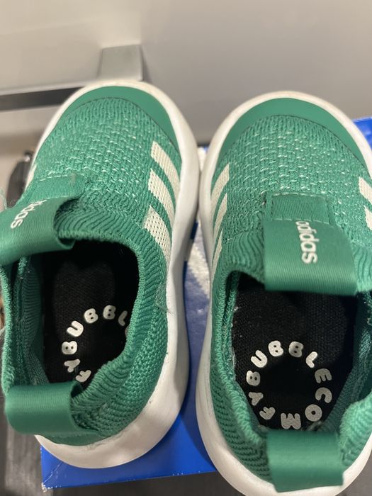 Adidas bubble comfy