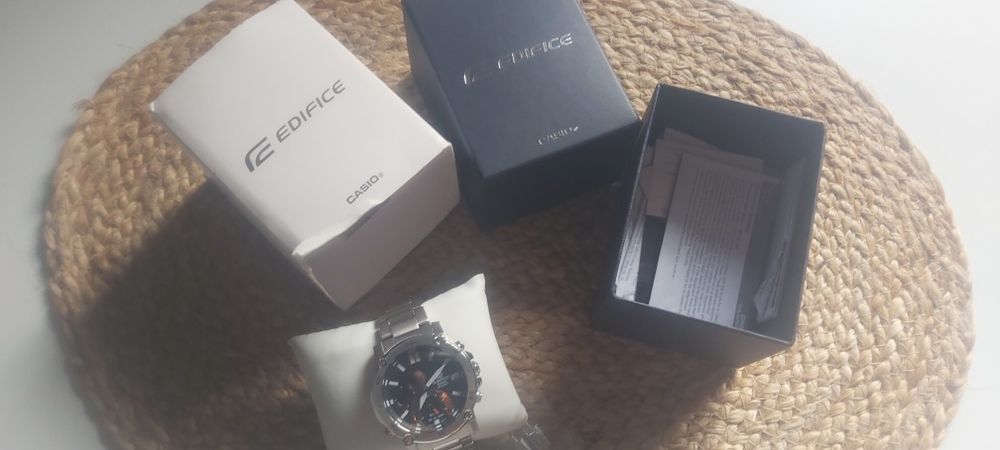 Casio Edifice cu bluetooth