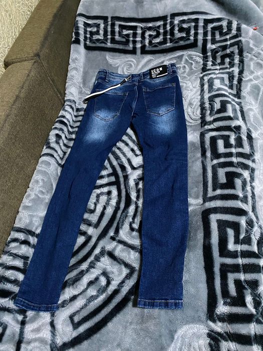 Blugi dsquared2 noi