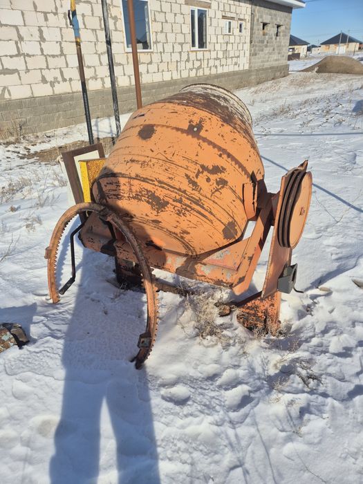 Продам бетонмешалка