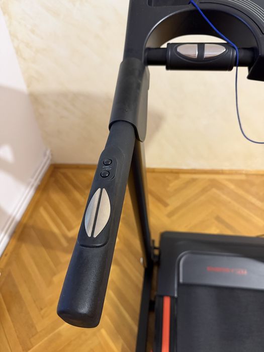 Bandă alergare cu inclinare automată Energy  Fit