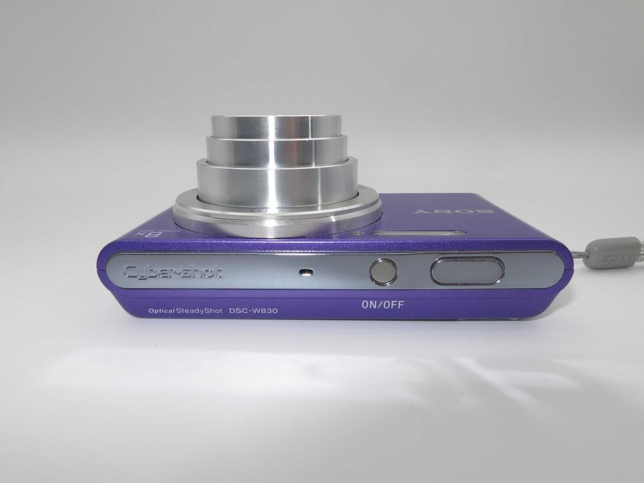 Sony W830 ултра компактен цифров фотоапарат, дигитална камера лилав цвят - 20 MP, работи отлично - като НОВА - пълен комплект