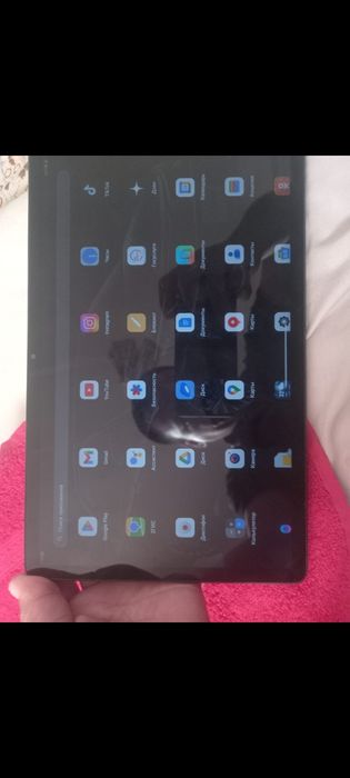 Lenovo  планшет...