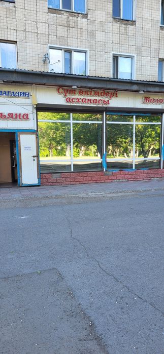 Сдаётся площадь в действующим магазине.