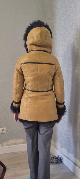 Дубленка тоскана, на девочку 10-15 лет или девушкуу