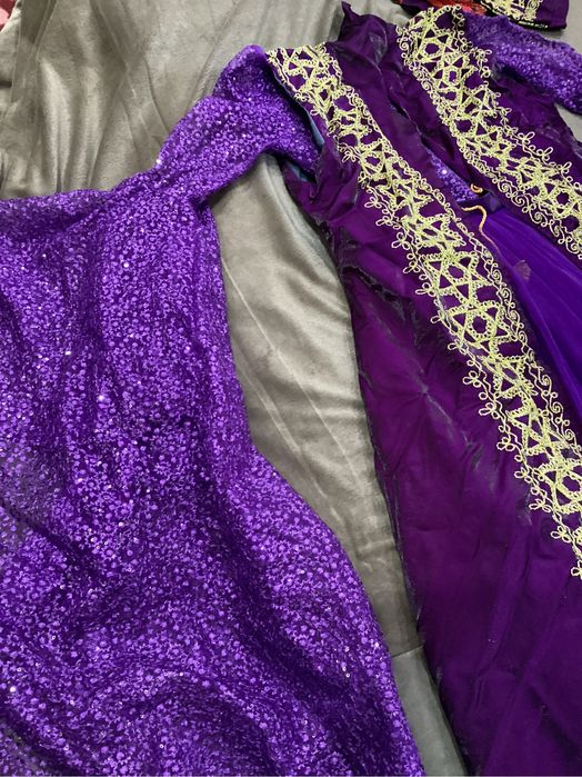 Нарядное платье и национальный атласовый чупан со штанами.