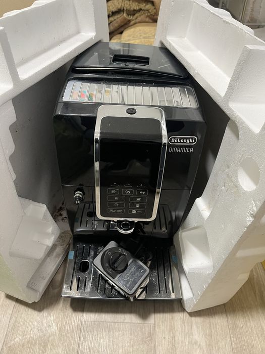 Кофемашина Delonghi Dinamica