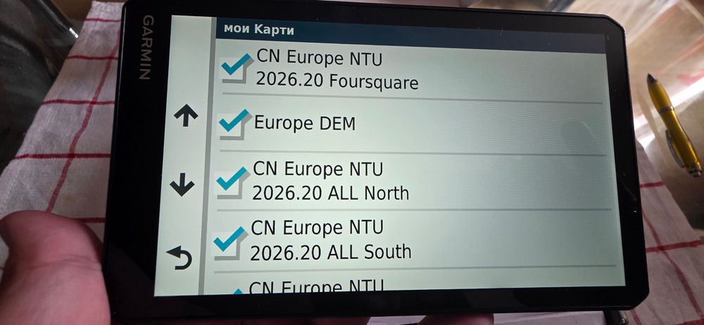 Навигация за Камион Garmin Dezl LGV700 пкомплект карти за цяла Европа