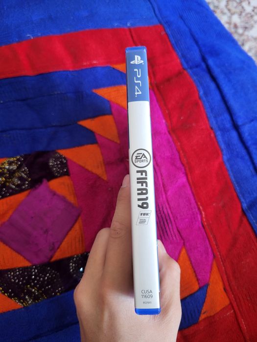 FIFA 19 PS4 Диск