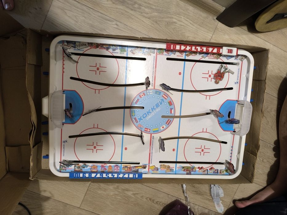 продам настольную игру хоккей