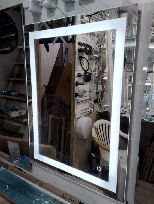 Зеркало с подсветкой