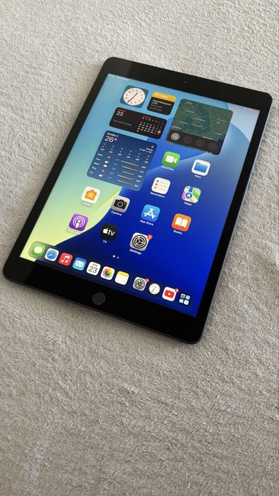 Ipad 8th generation 32 Gb Silver