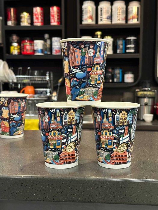 Стаканы , одноразовые бумажные