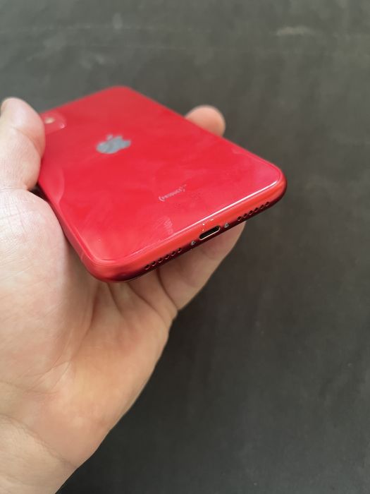 Продам iPhone 11 RED PRODUCT