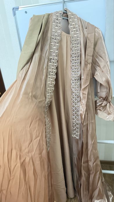 Продаю абая из органзы