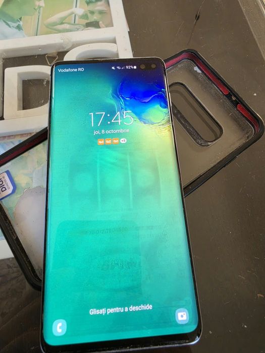 Samsung galaxy S10+ plus blue