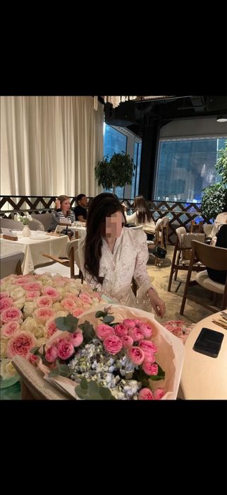 Элегантное белое платье