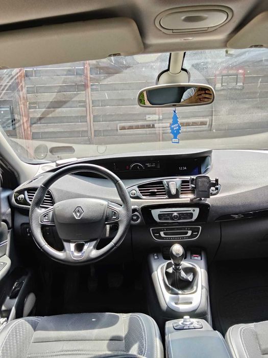 RENAULT Grand Scenic 2015 — imagine 3