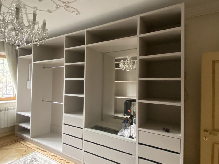 Продам гардеробную