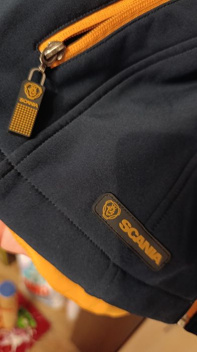 SCANIA софтшел яке